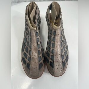 Rieker Women's Gray and Blue Slingback Shoes. Size 38, worn twice!